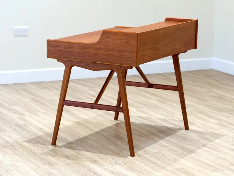 Pamono Model 56 Desk in Teak by Arne Wahl Iversen, 1960s> Desks