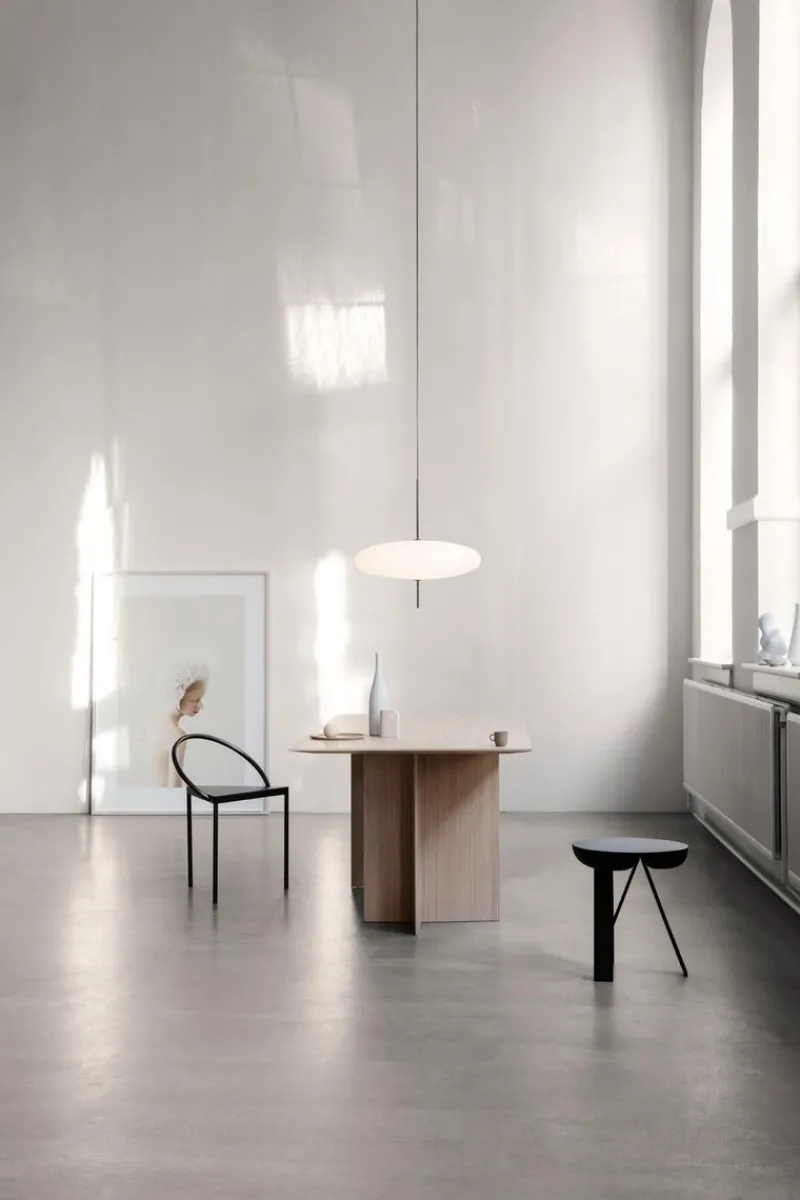 Sale Pamono Model 2065 Lamp with White Diffuser and Black Hardware by Gino Sarfatti
