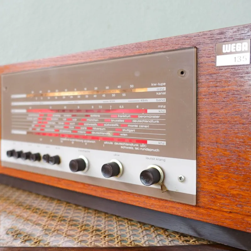 Pamono Model 135 Radio in Teak from Wega, 1960s> Electronics