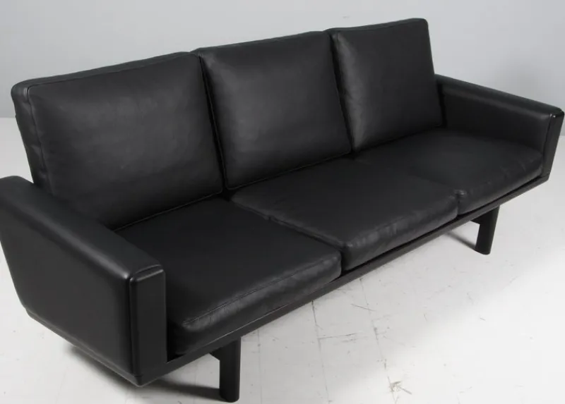 Discount Pamono Model 236/3 3-Seater Sofa in Black Leather and Black Oak attributed to Hans J. Wegner for Getama