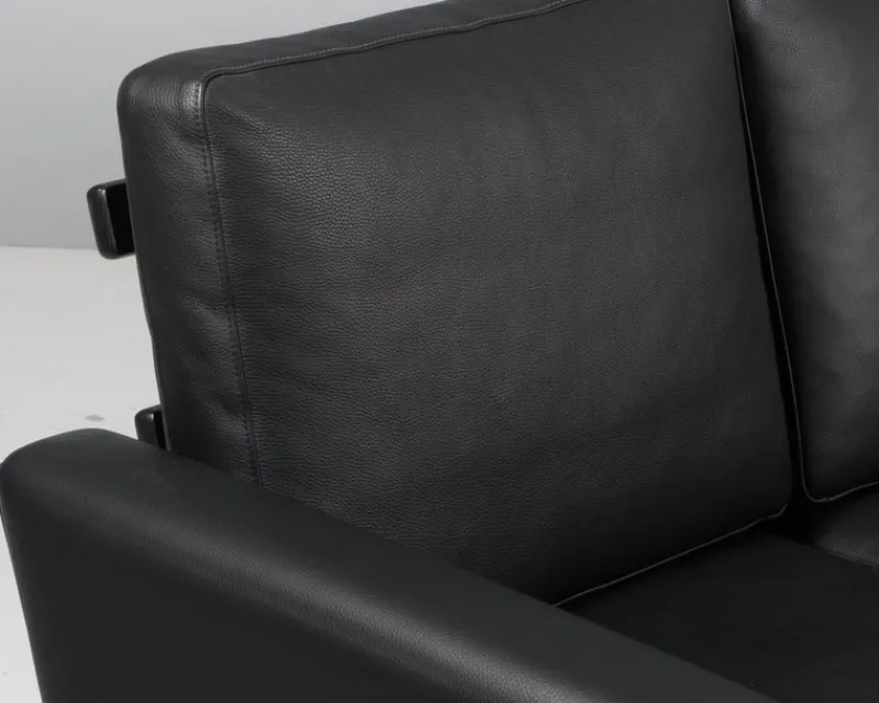 Discount Pamono Model 236/3 3-Seater Sofa in Black Leather and Black Oak attributed to Hans J. Wegner for Getama