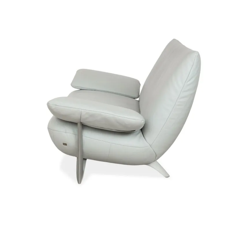 Pamono Model 1900 2-Seater Sofa in Leather from Rolf Benz> Couches & Sofas