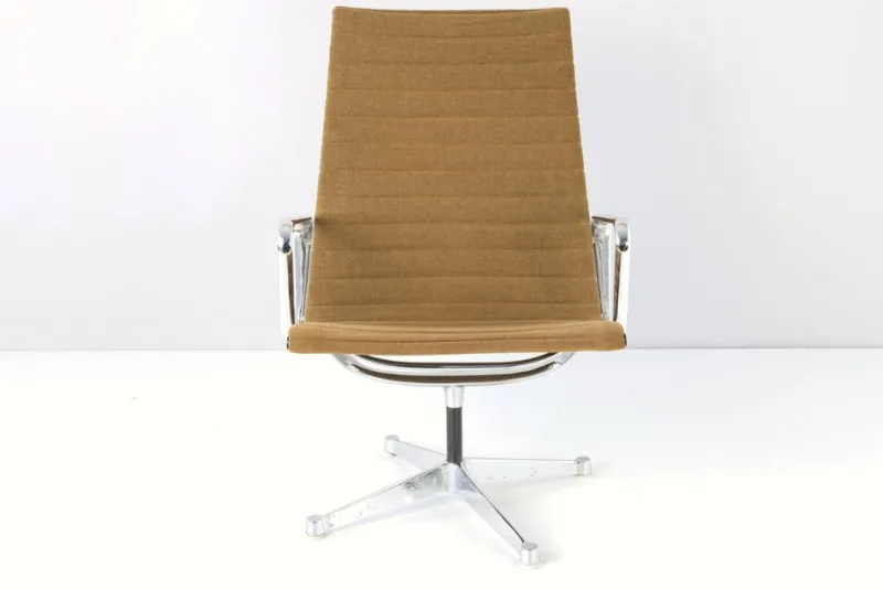 Pamono Model 682 Swivel Armchair by Charles & Ray Eames for Herman Miller, 1958> Office Chairs