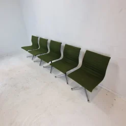 Pamono Model EA 105 Chairs by Eames for Herman Miller, 1970s, Set of 5> Office Chairs
