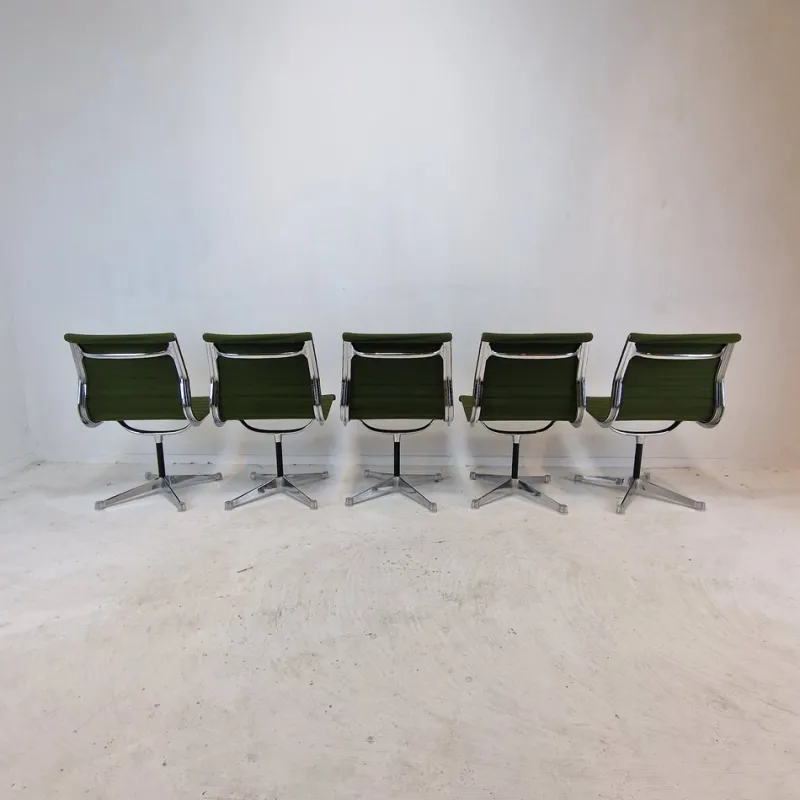 Pamono Model EA 105 Chairs by Eames for Herman Miller, 1970s, Set of 5> Office Chairs