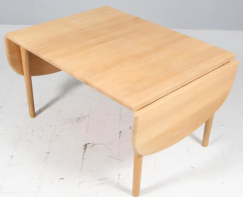 Online Pamono Model GE85 Coffee Table in Oak attributed to Hans J. Wegner for Getama, 2000s