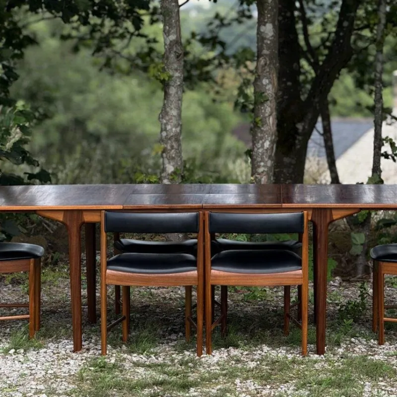 Pamono Model T3 Extending Dining Table in Walnut by Tom Robertson for McIntosh, 1970s> Dining Tables & Sets