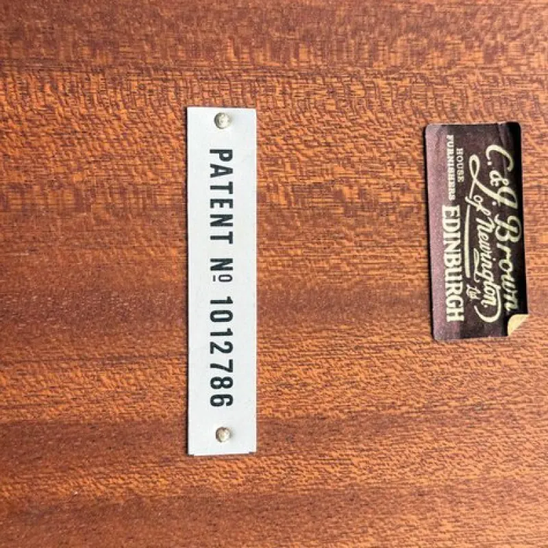 Pamono Model T3 Extending Dining Table in Walnut by Tom Robertson for McIntosh, 1970s> Dining Tables & Sets
