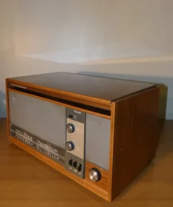 Best Pamono Model WR 718 Turntable Radio in Wood and Bakelite from Watt Radio, Italy, 1960s