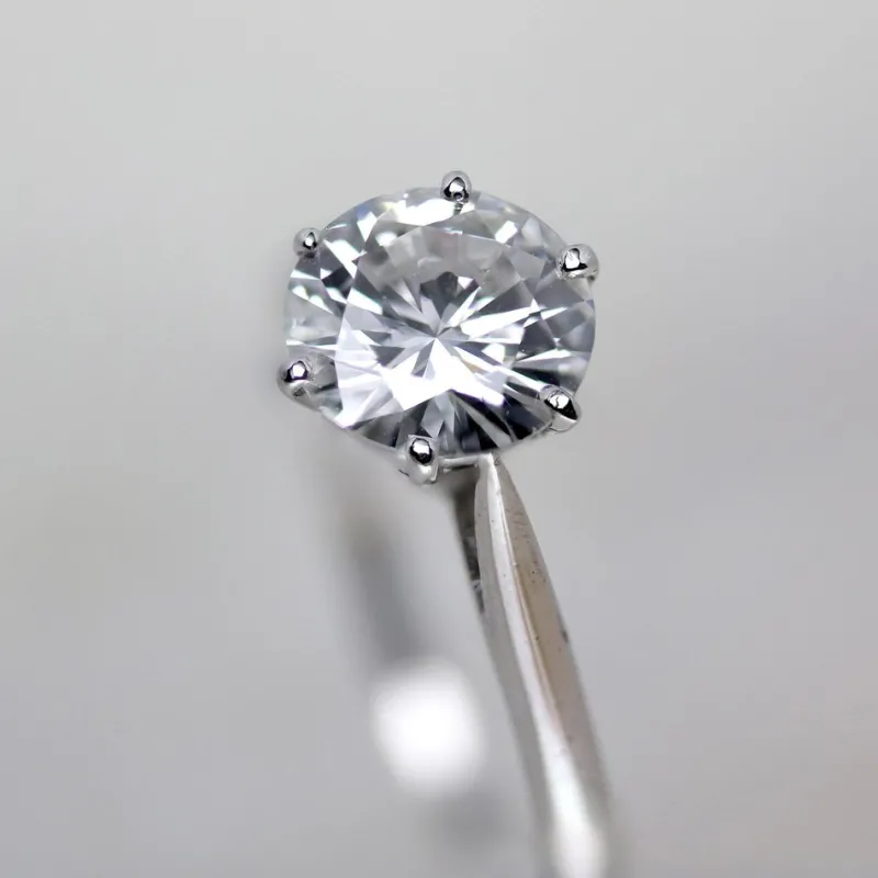 Pamono Modern 1.21 Carat e.vs1 Diamond 18 Karat White Gold Solitaire Ring> Rings