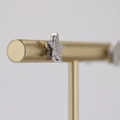 Sale Pamono Modern 18 Karat White Gold and Diamond Star Stud Earrings, Set of 2