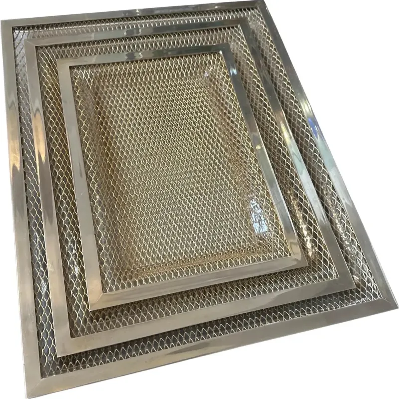 Pamono Modern Brass and Acrylic Trays in the style of Dior Home, 1970s, Set of 3> Trays