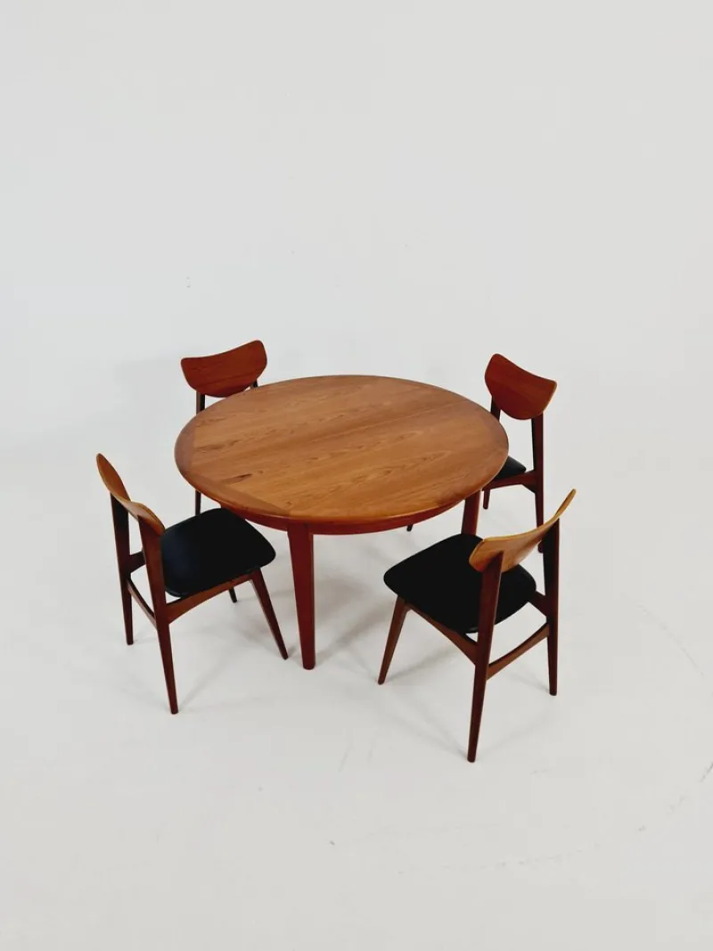 Sale Pamono Modern Danish Expandable Dining Table in Teak, 1960s