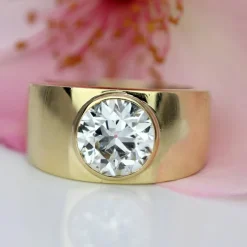 Outlet Pamono Modern French Diamond 18 Karat Yellow Gold Bangle Ring