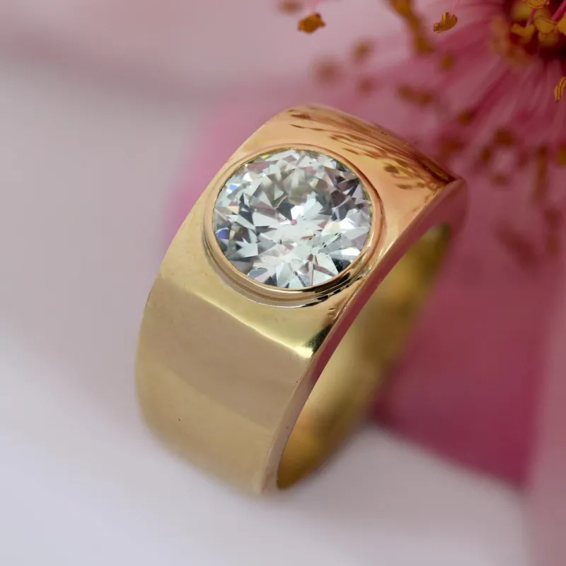 Outlet Pamono Modern French Diamond 18 Karat Yellow Gold Bangle Ring