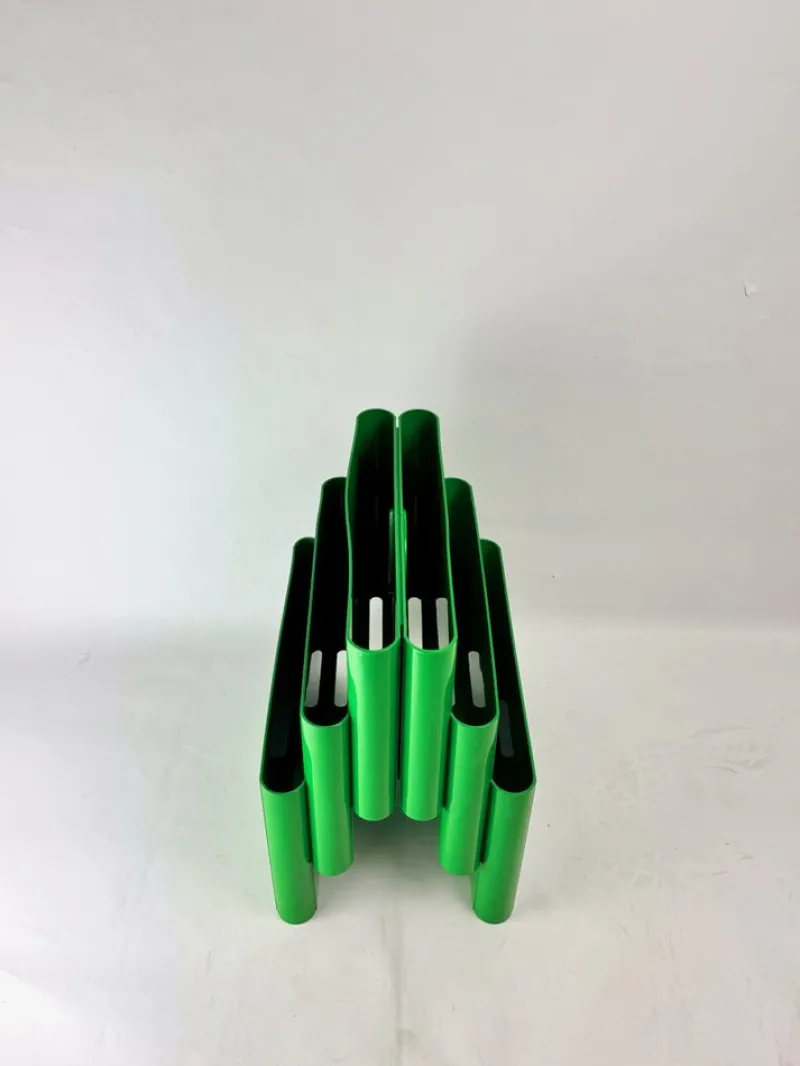 Pamono Modern Green Model 4675 Magazine Rack by Giotto Stoppino for Kartell, Italy, 1970s> Magazine Racks