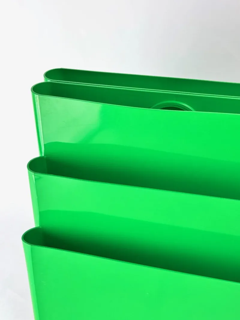 Pamono Modern Green Model 4675 Magazine Rack by Giotto Stoppino for Kartell, Italy, 1970s> Magazine Racks