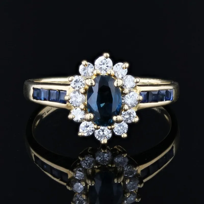 New Pamono Modern Sapphire and Diamonds Ring in 18 Karat Yellow Gold