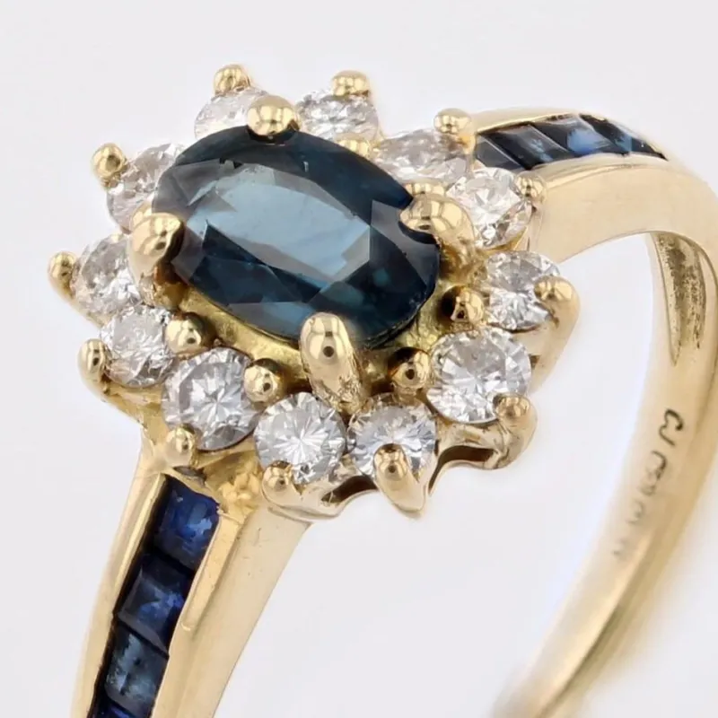 New Pamono Modern Sapphire and Diamonds Ring in 18 Karat Yellow Gold