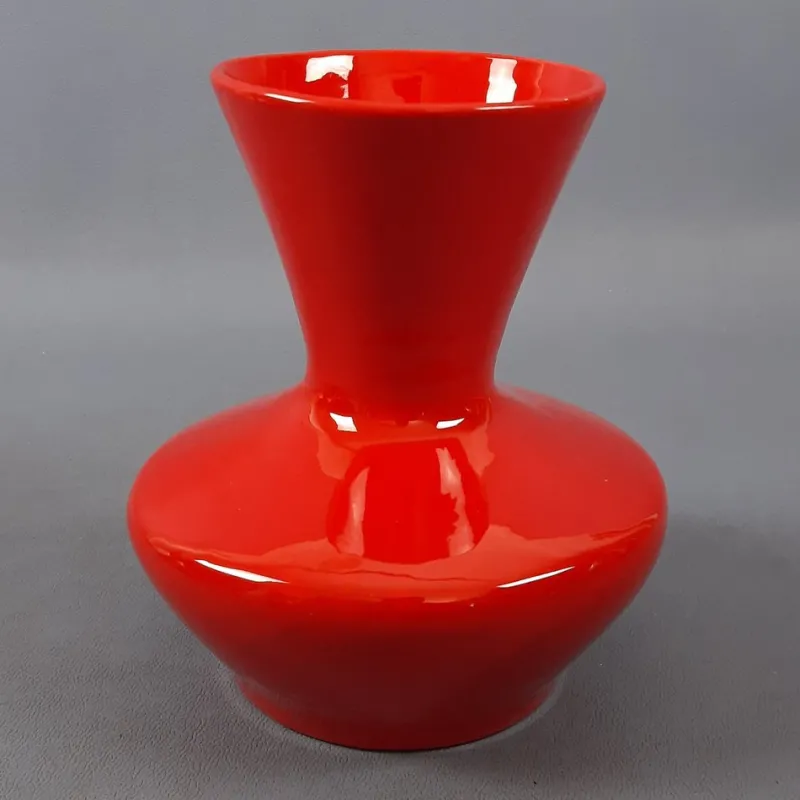 Pamono Modern Space Age Red Ceramic Vase by Pietro Arosio for Parravicini, 1970s> Vases