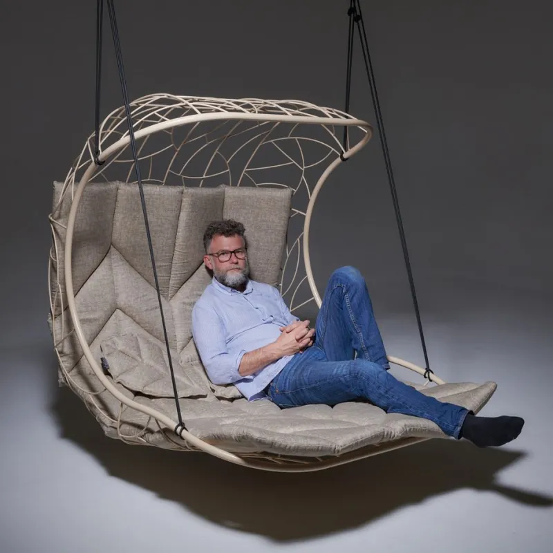 Hot Pamono Modern Wave Hanging Chair from Studio Stirling