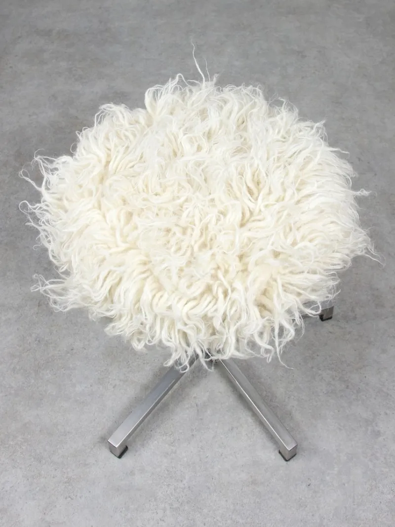 Pamono Modernist Bauhaus Swivel Stool in Chrome and Sheepskin, 1950s> Office Chairs