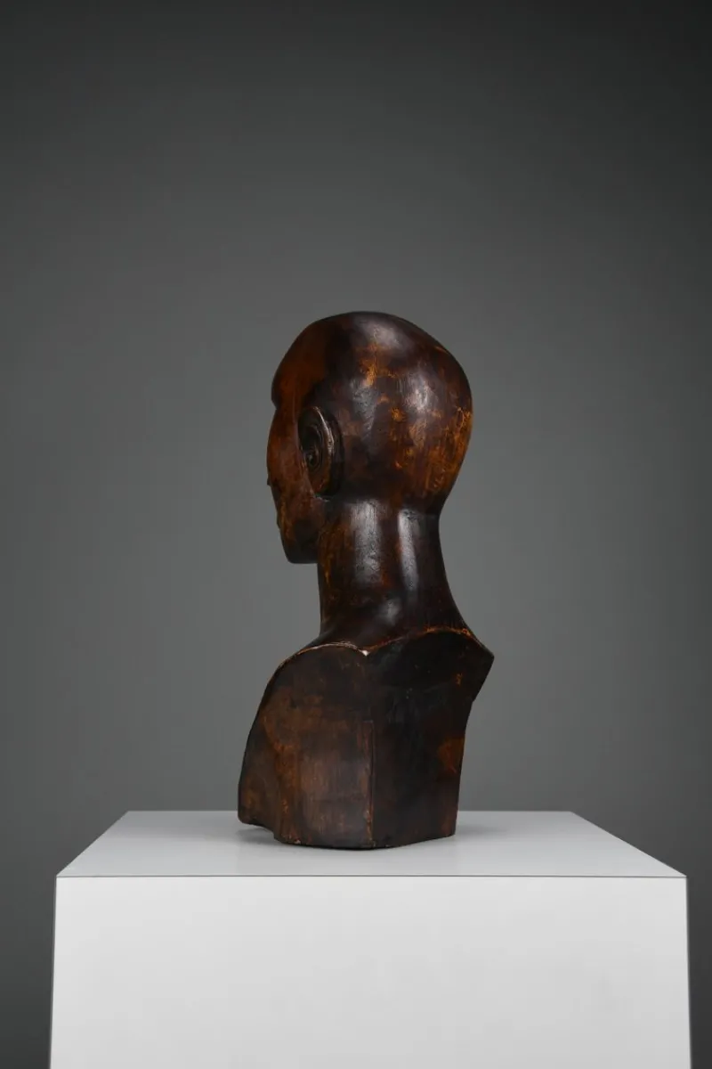 Pamono Modernist Carved Bust, Mid-20th Century, Wood> Sculpture