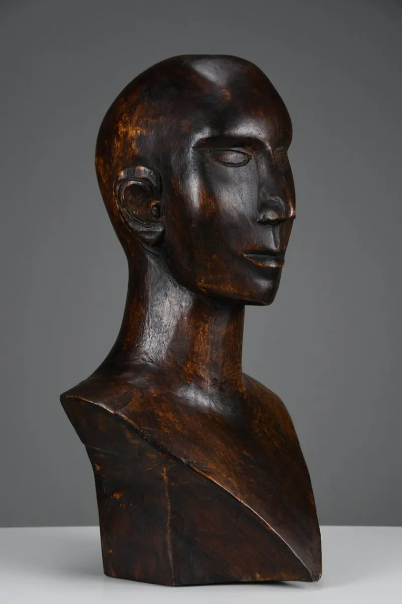 Pamono Modernist Carved Bust, Mid-20th Century, Wood> Sculpture