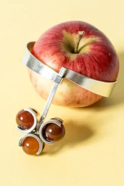 Pamono Modernist Silver and Carnelian Bracelet by Elis Kauppi, 1960s> Bracelets