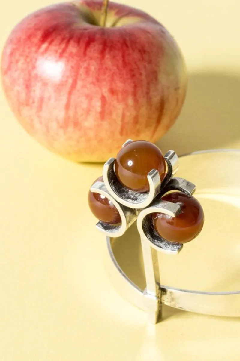 Pamono Modernist Silver and Carnelian Bracelet by Elis Kauppi, 1960s> Bracelets