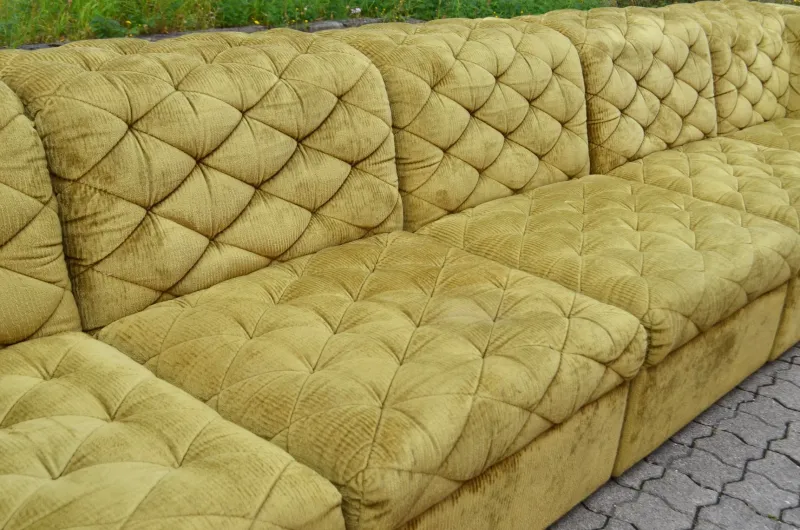 Pamono Modular Sofa in Olive Green Velvet by Laauser, 1970s, Set of 7> Couches & Sofas