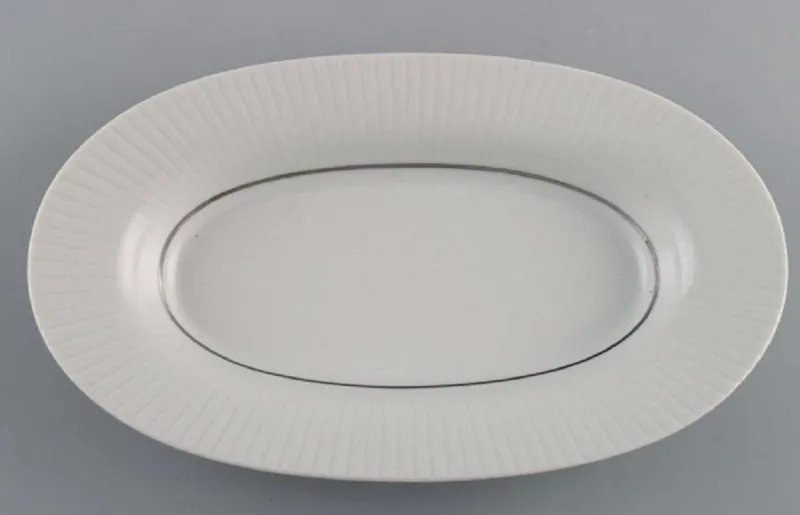 Pamono Modulation Salt Shaker & Dish in Porcelain by Tapio Wirkkala for Rosenthal, Set of 2> Salt & Pepper Shakers