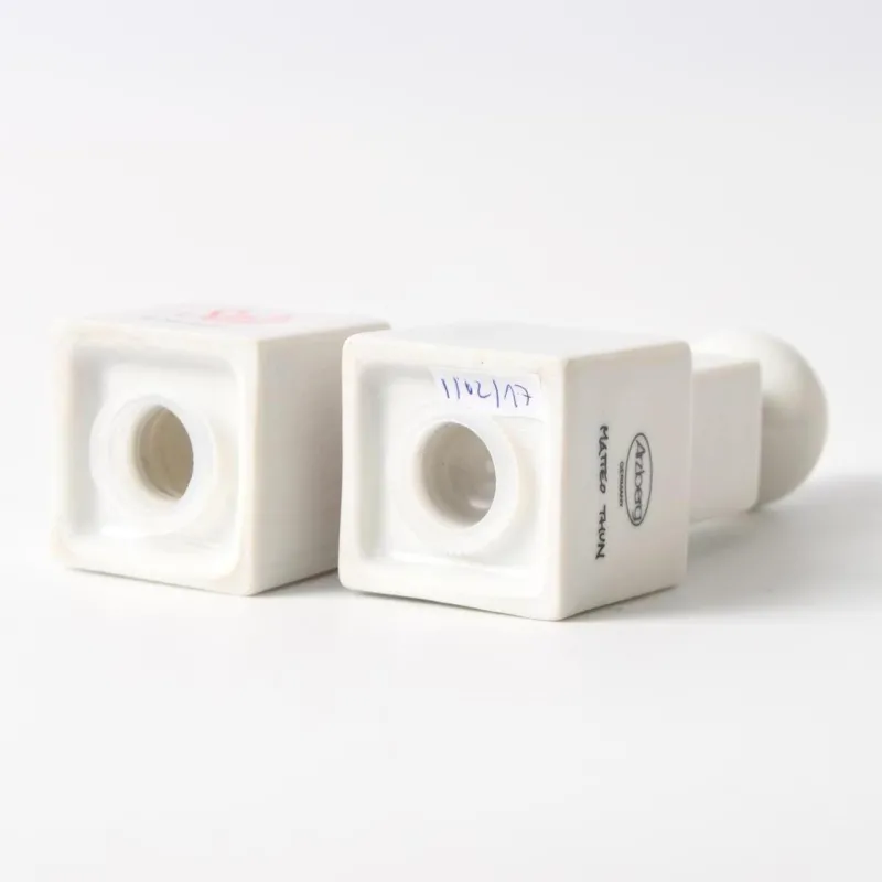 Pamono Monumenti Salt and Pepper Shakers by Matteo Thun for Arzberg, 1980s, Set of 2> Salt & Pepper Shakers
