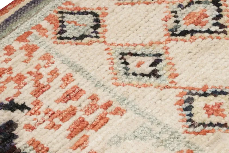 Pamono Moroccan Style Rug from R&K Principal Jahanshah Nazmiyal> Carpets & Textiles|Carpets & Textiles