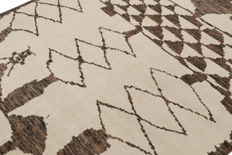 Pamono Moroccan Style Rug with Geometric Patterns from R&K Principal Jahanshah Nazmiyal> Carpets & Textiles|Carpets & Textiles