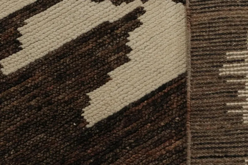 Pamono Moroccan Style Rug with Geometric Patterns from R&K Principal Jahanshah Nazmiyal> Carpets & Textiles|Carpets & Textiles