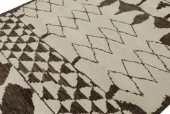Pamono Moroccan Style Rug with Geometric Patterns from R&K Principal Jahanshah Nazmiyal><noscript><img width=