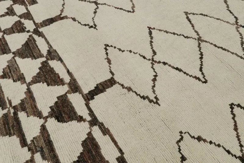 Pamono Moroccan Style Rug with Geometric Patterns from R&K Principal Jahanshah Nazmiyal> Carpets & Textiles|Carpets & Textiles