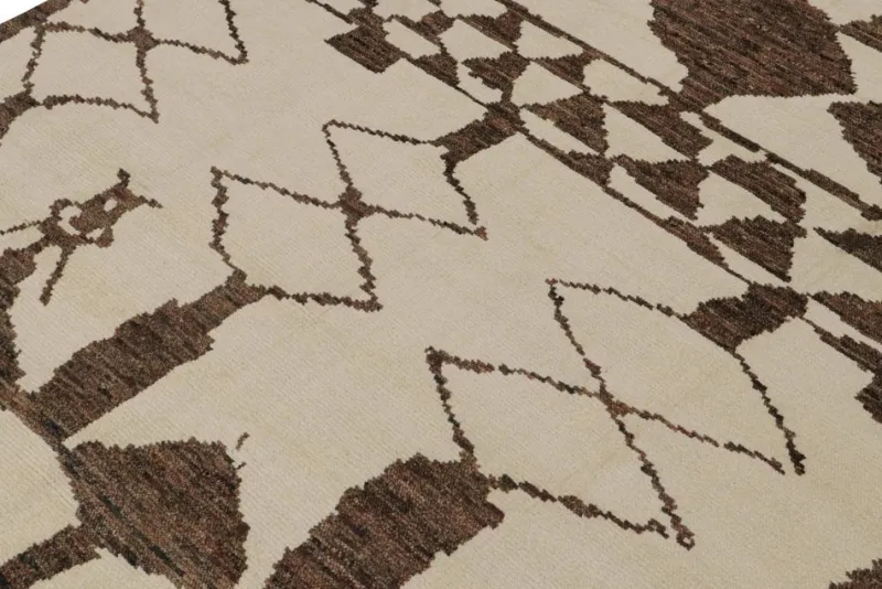 Outlet Pamono Moroccan Style Rug with Geometric Patterns from R&K Principal Jahanshah Nazmiyal