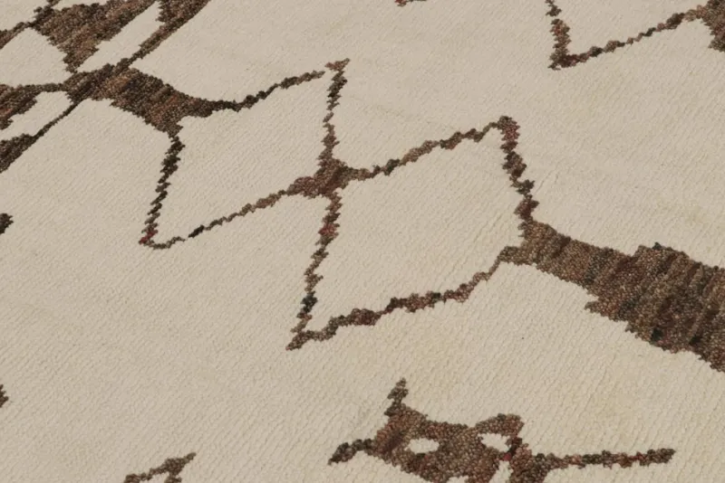 Outlet Pamono Moroccan Style Rug with Geometric Patterns from R&K Principal Jahanshah Nazmiyal