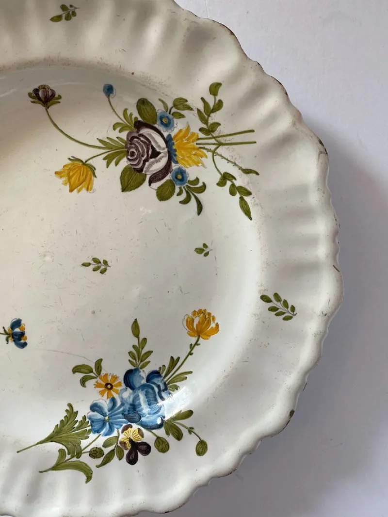 Outlet Pamono Moustiers Plate in Earthenware, 1700s