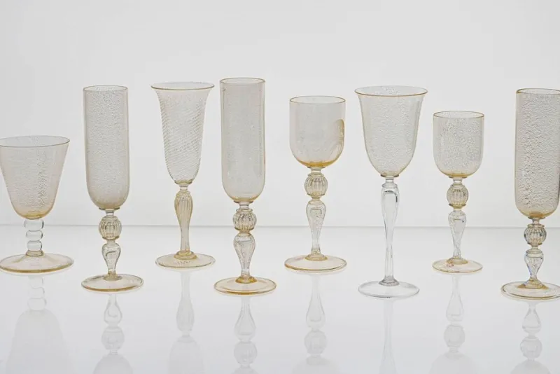 Pamono Murano Stem Glasses with Embedded Gold Leaf from Cenedese, 1950s, Set of 8> Glassware