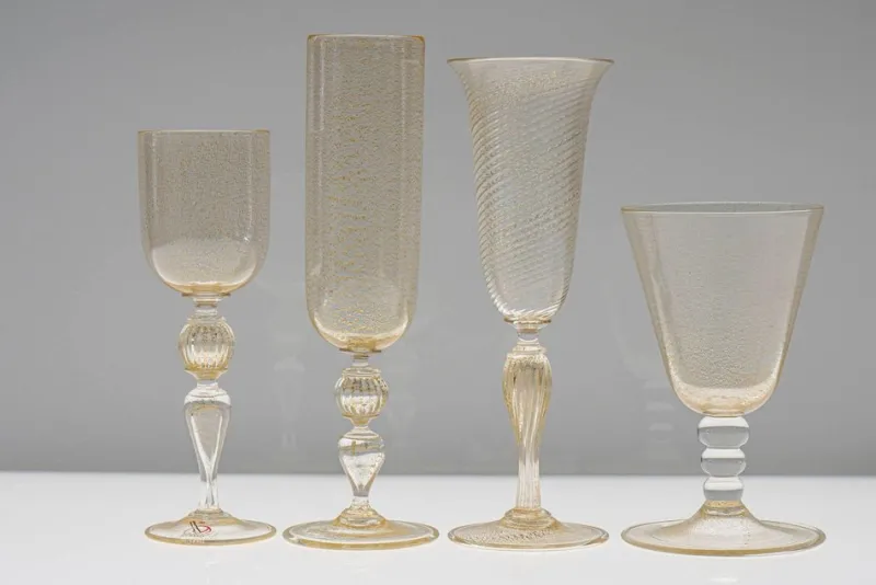 Pamono Murano Stem Glasses with Embedded Gold Leaf from Cenedese, 1950s, Set of 8> Glassware