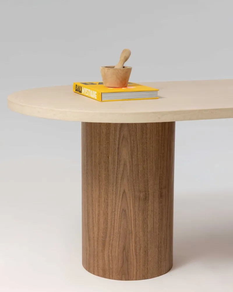 Discount Pamono Naō Dining Table from PLATŌ