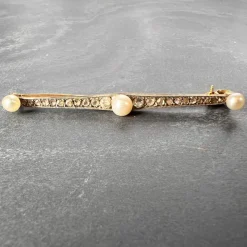 Best Pamono Natural White Pearl and Diamond 18k Yellow Gold Bar Brooch, 1890s