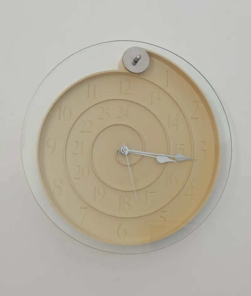 Pamono Nautilus Clock by Oscar Tusquets for Mobles, 1995> Clocks