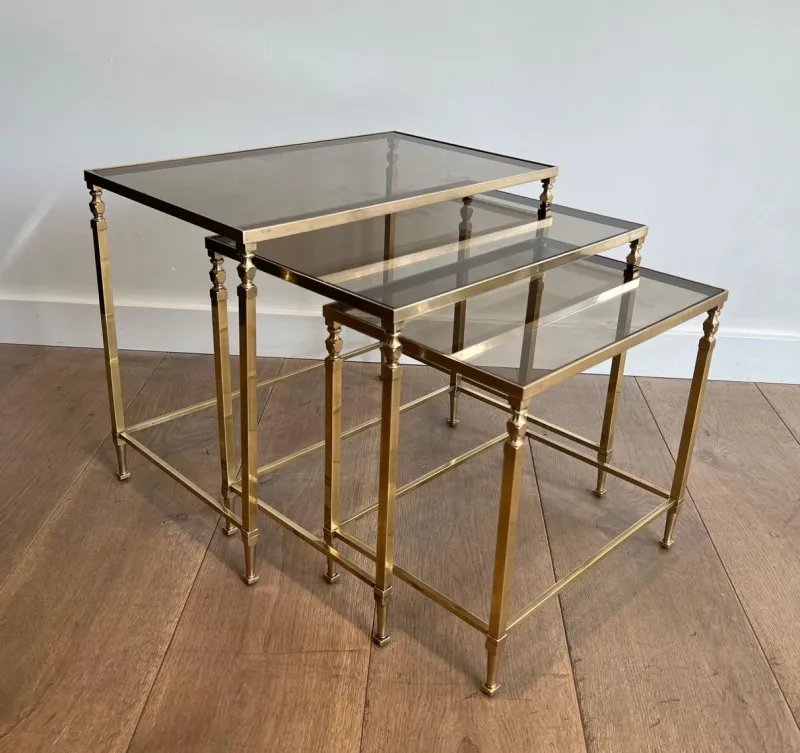 Pamono Neoclassical Brass Nesting Tables by Maison Ramsay, Set of 3> Coffee & Side Tables