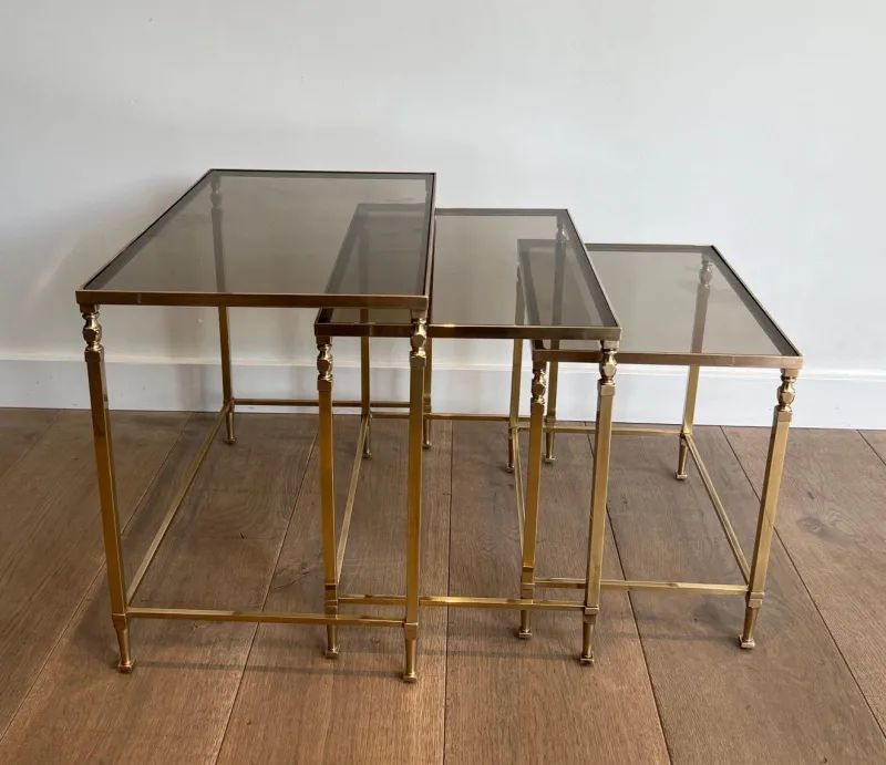 Pamono Neoclassical Brass Nesting Tables by Maison Ramsay, Set of 3> Coffee & Side Tables