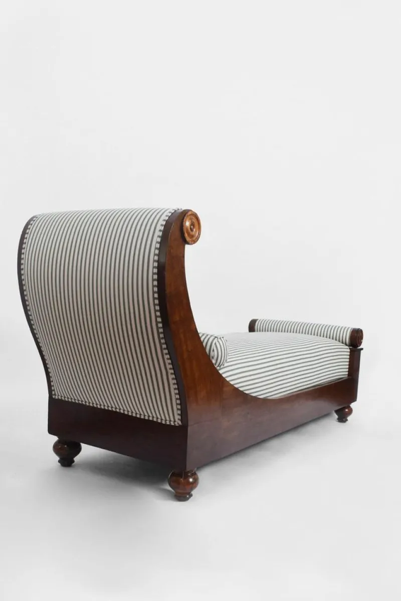 Pamono Neoclassical Mahogany Daybed, 19th Century> Daybeds & Chaises Lounges