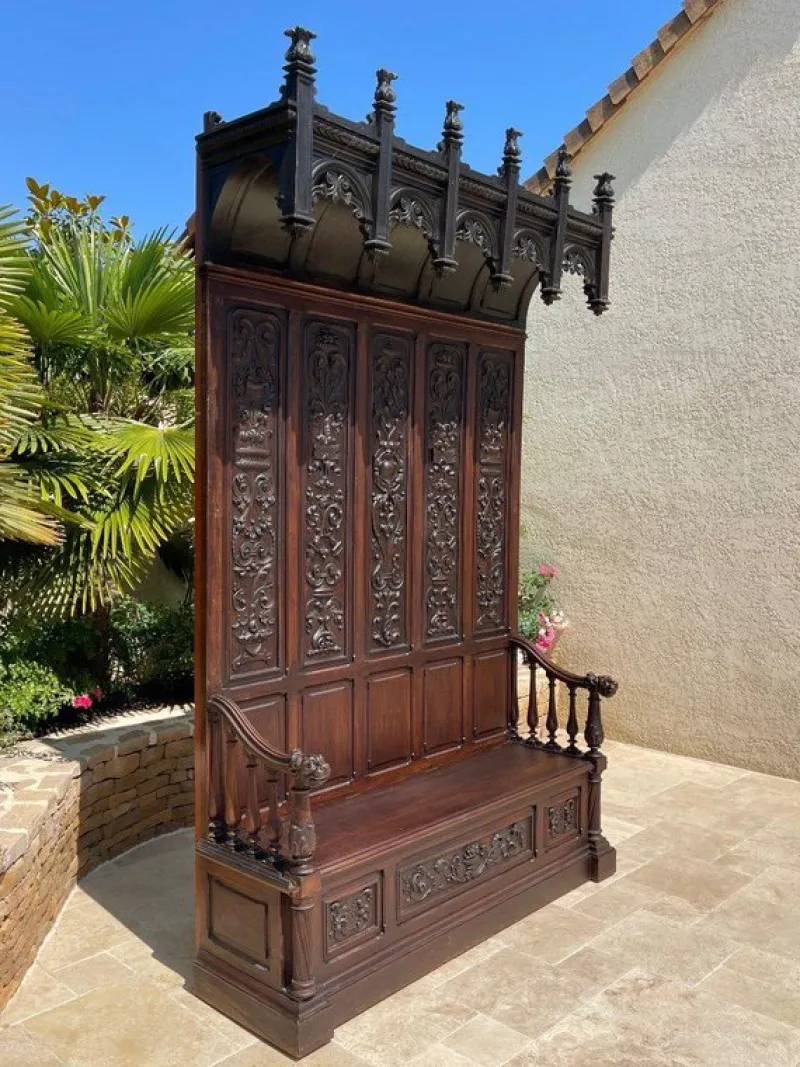 Pamono Neo-Gothic Castle Safe Bench